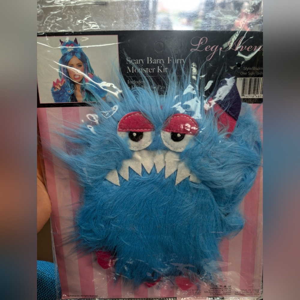 Leg Avenue - Scarry Barry Furry Monster Kit